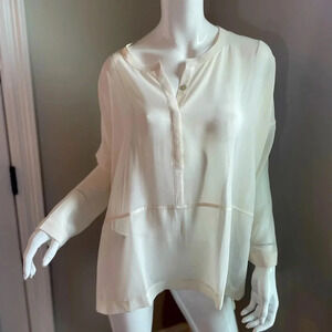 Marla Wynne Layers Off White/Ivory Button up Dolman Sleeve Blouse size M…